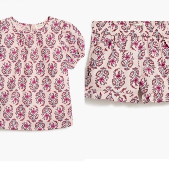 Crewcuts matching set printed puff-sleeve blouse and ruffle pull-on shorts - Picture 11 of 11